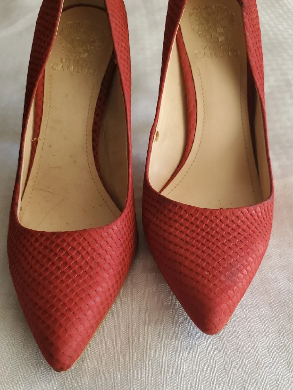Vince Camuto Red Textured Pointed-Toe Stiletto Pumps Size 10 - Picture 12 of 15